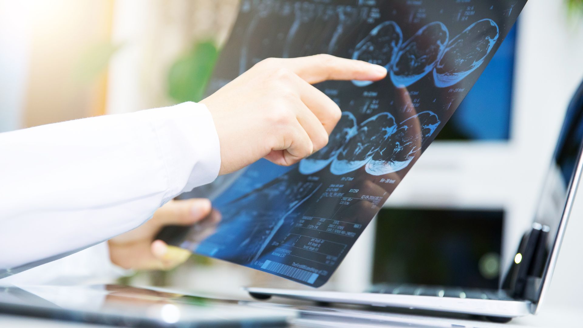 Nowoczesne technologie w diagnostyce medycznej- Tomografia komputerowa i rezonans magnetyczny