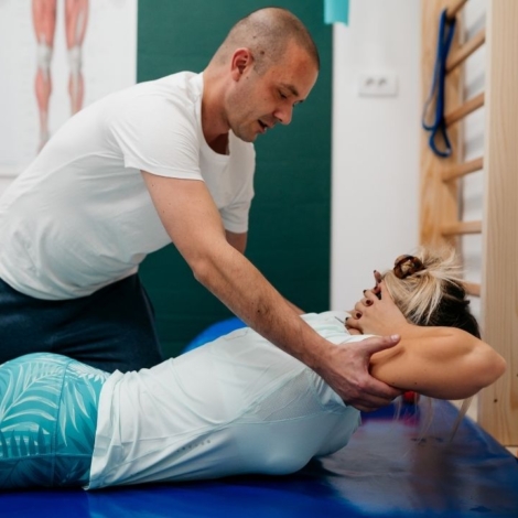 Jak regularna aktywność fizyczna może pomóc w zapobieganiu bólom pleców