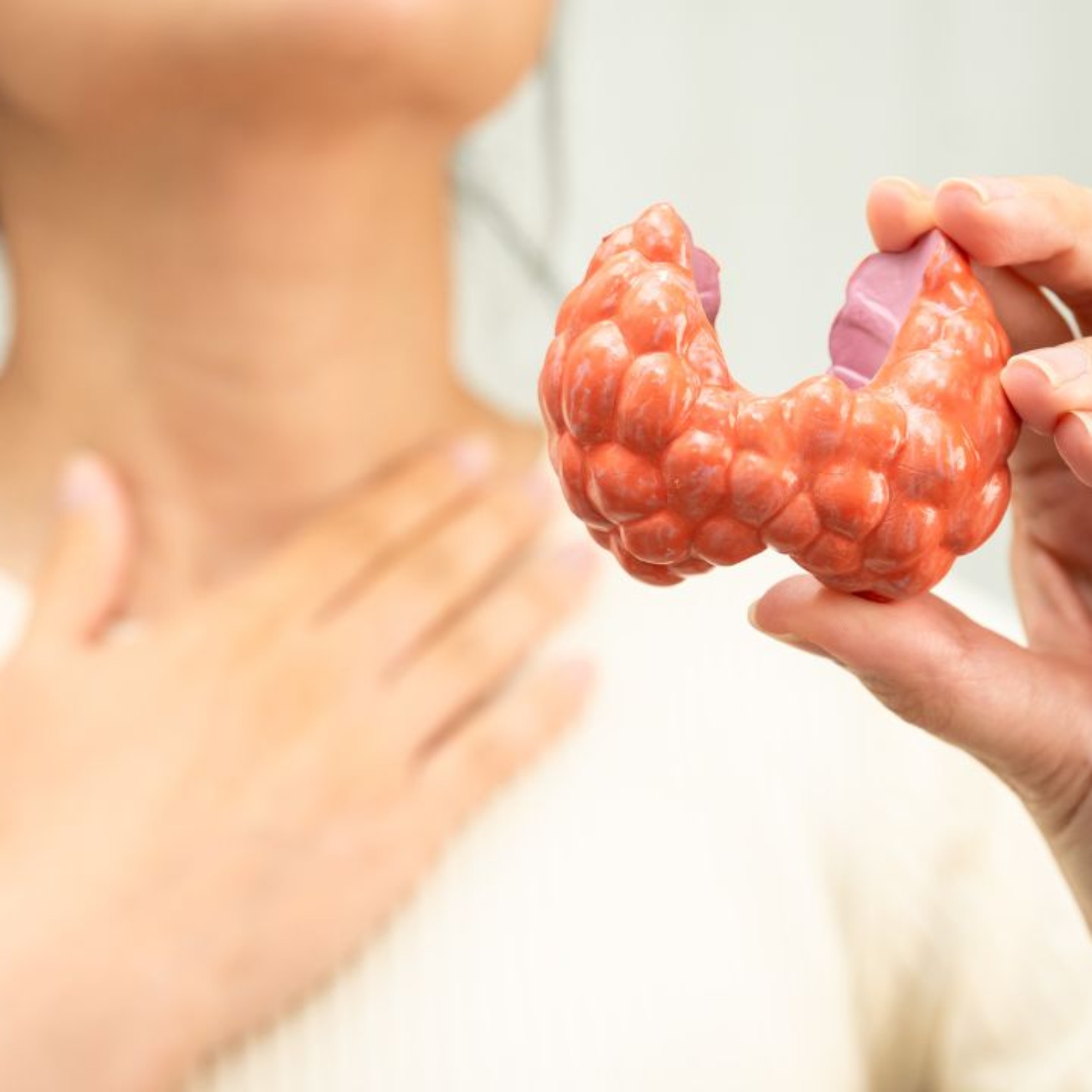 Akupunktura w leczeniu chorób tarczycy – co na to medycyna chińska?