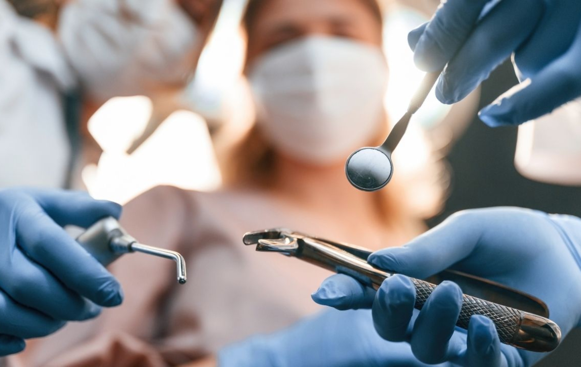 Jakie są objawy chorego zęba?